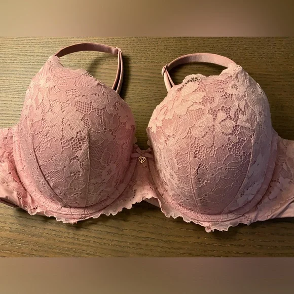 Victoria’s Secret Demi bra - Picture 2 of 7